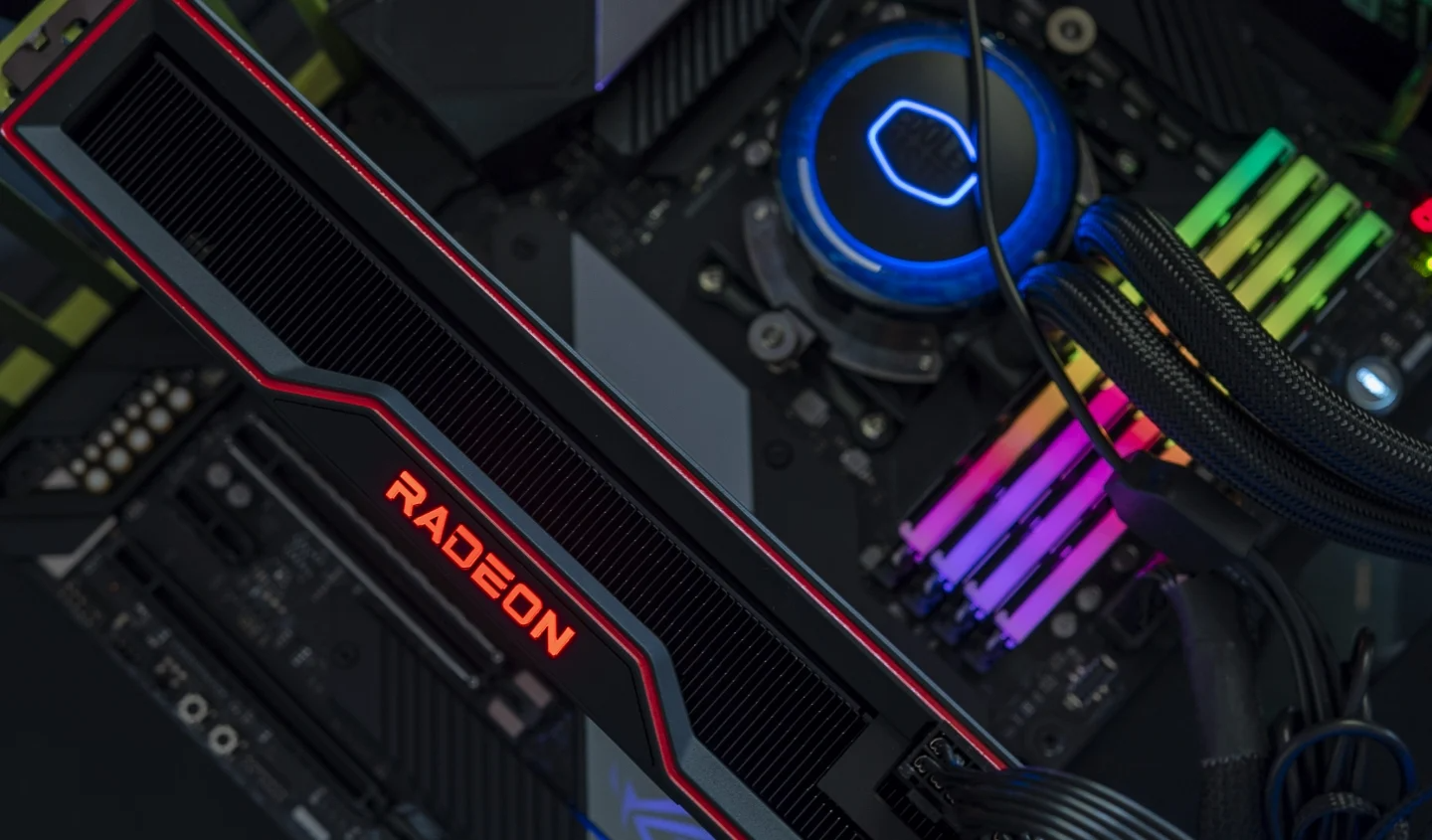 Card đồ họa AMD Radeon RX 6700 XT bị rò rỉ