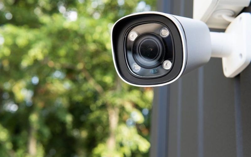 Lắp đặt camera ngoài trời ở độ cao hợp lý